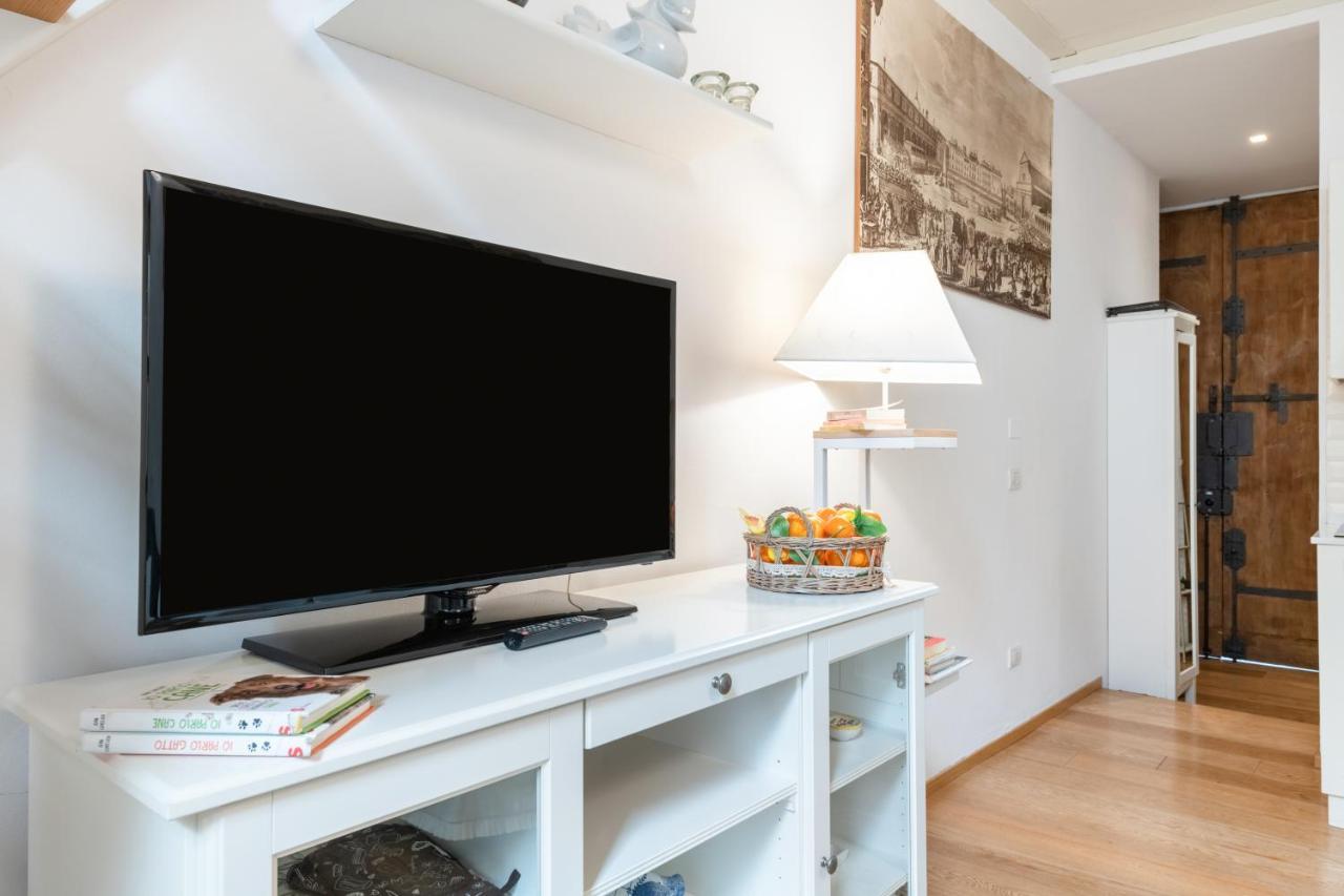 Lovely Studio In The Heart Of The Historic Center ฟลอเรนซ์ ภายนอก รูปภาพ