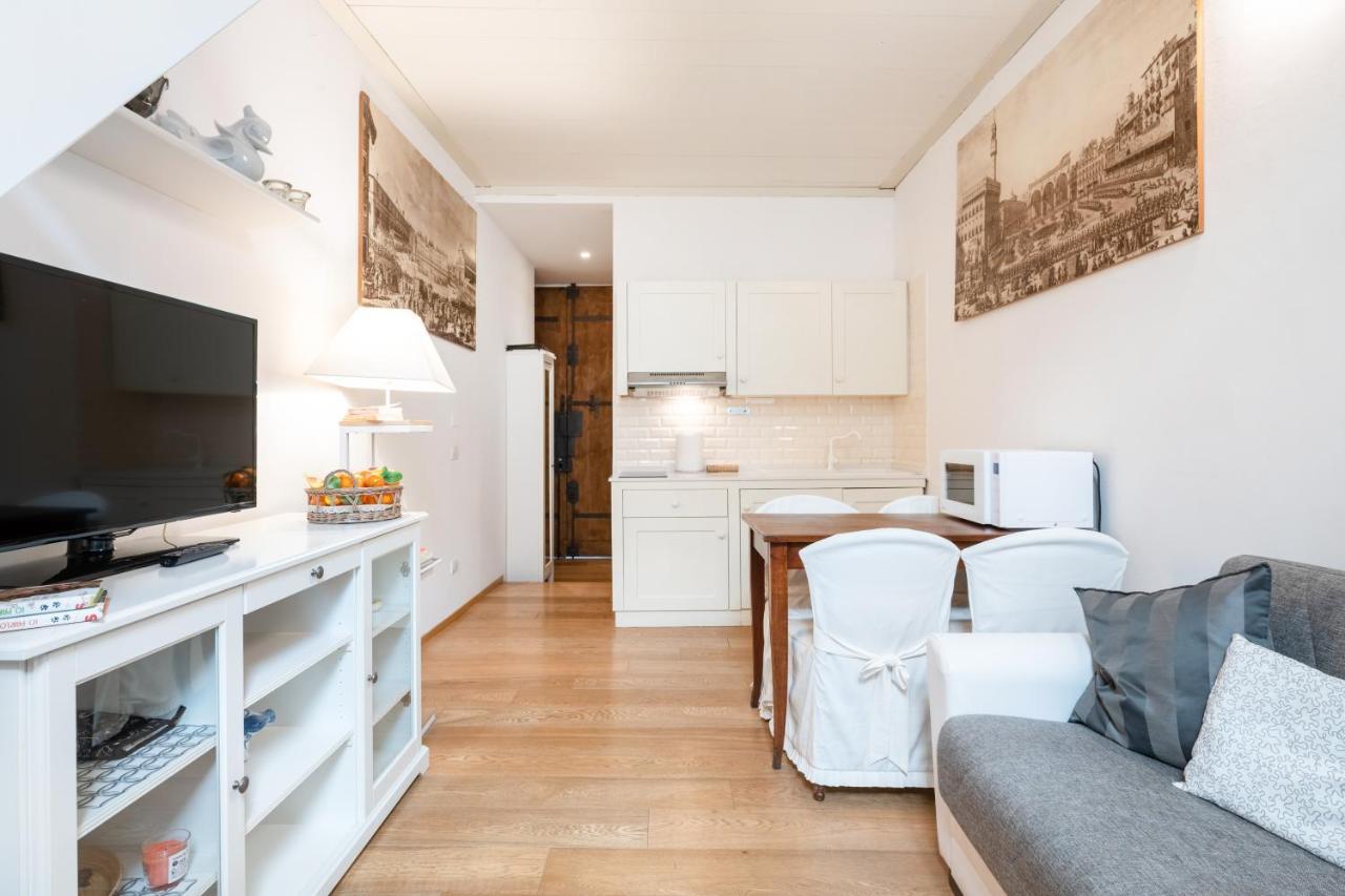 Lovely Studio In The Heart Of The Historic Center ฟลอเรนซ์ ภายนอก รูปภาพ